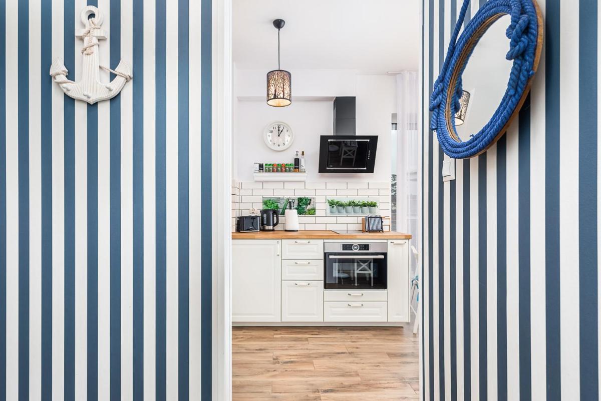 Apartament Holiday 8/25 Ревал Екстериор снимка