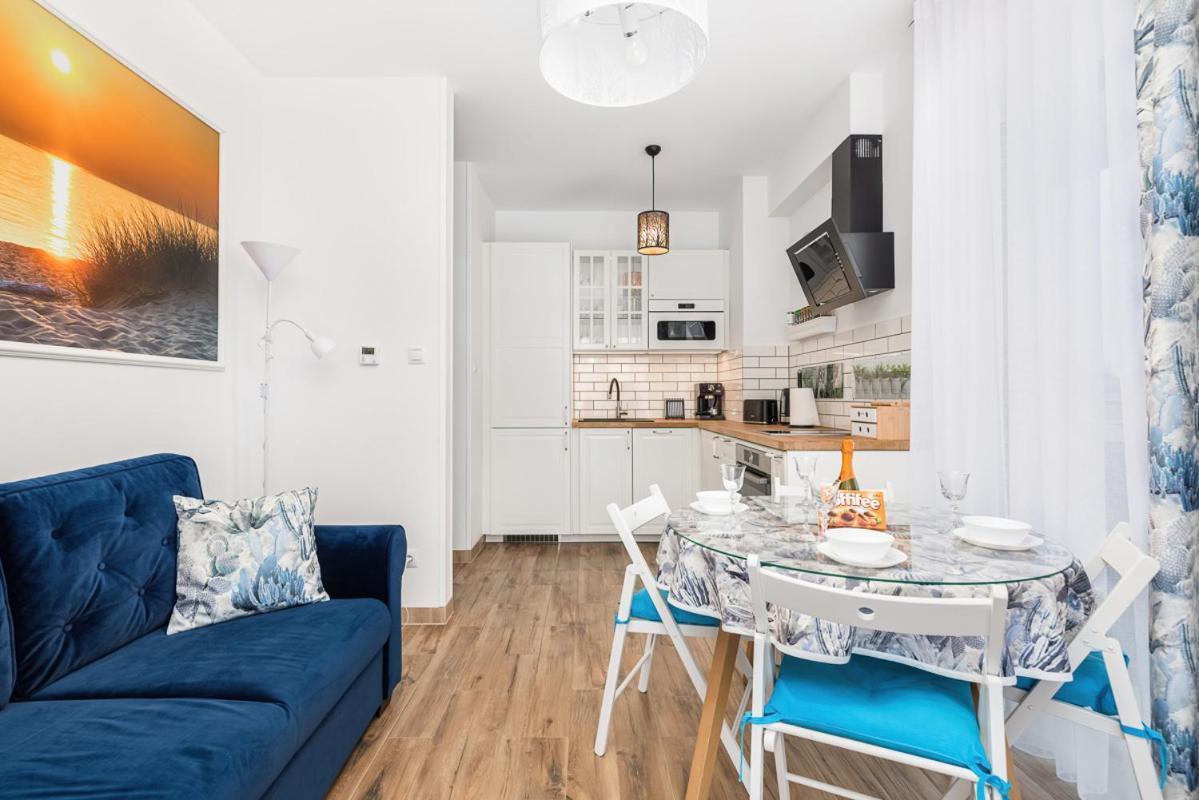 Apartament Holiday 8/25 Ревал Екстериор снимка