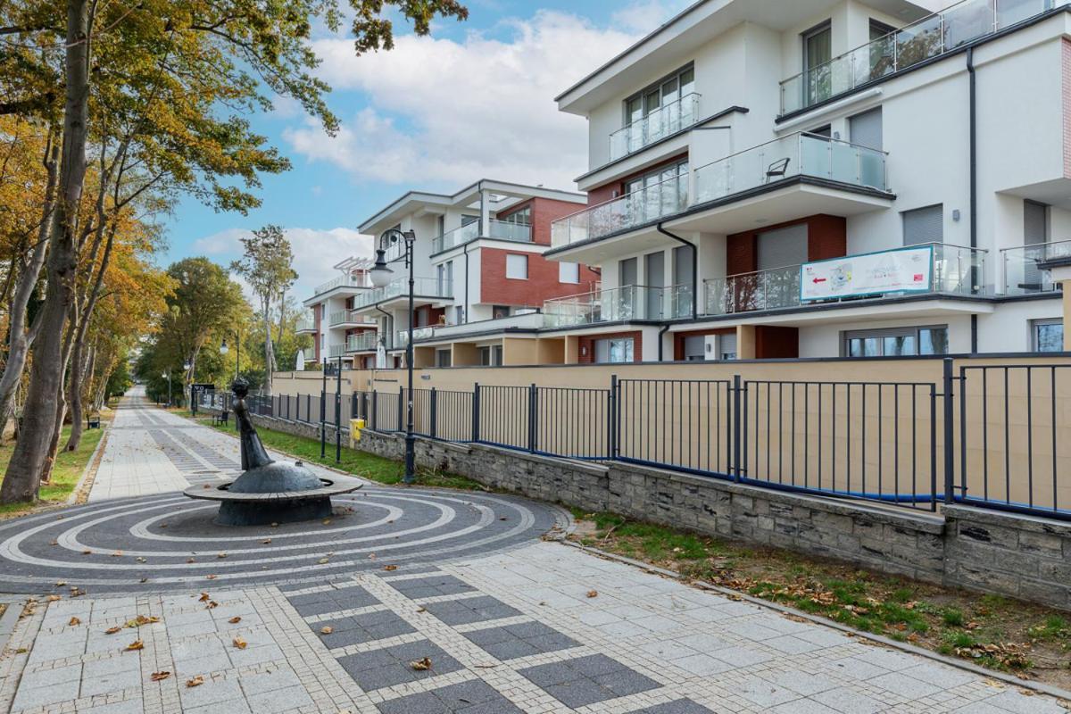 Apartament Holiday 8/25 Ревал Екстериор снимка